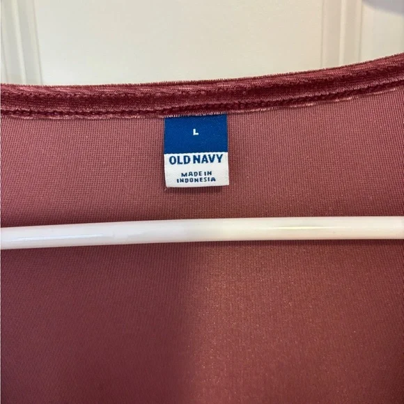 Elegant Velvet Bodysuit in Rich Burgundy - Picture 4 of 6